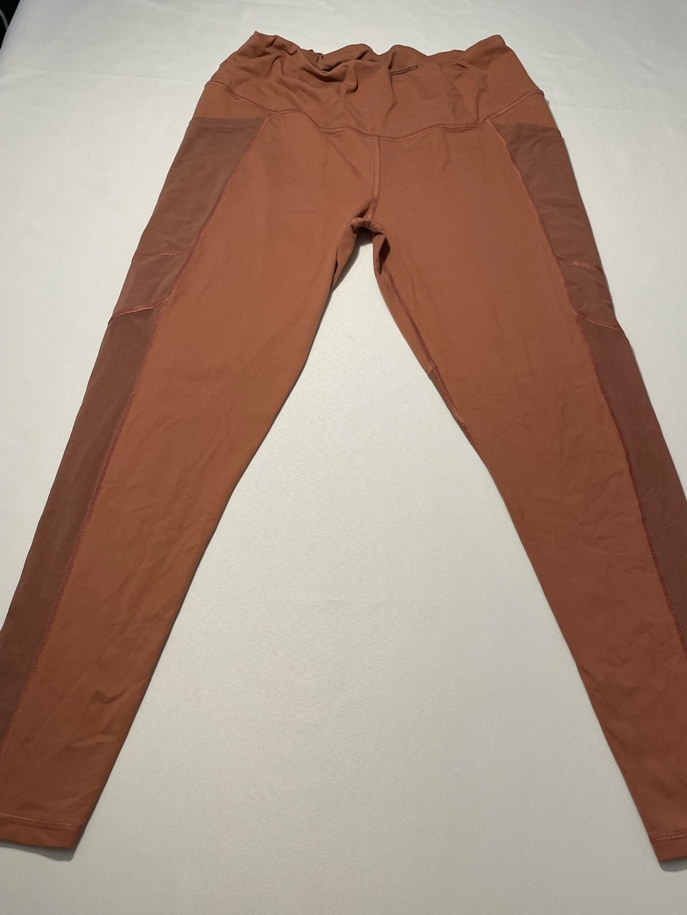 🔥 Victoria’s Secret Sport Knockout Mesh Panel Pocket Leggings – Size L
